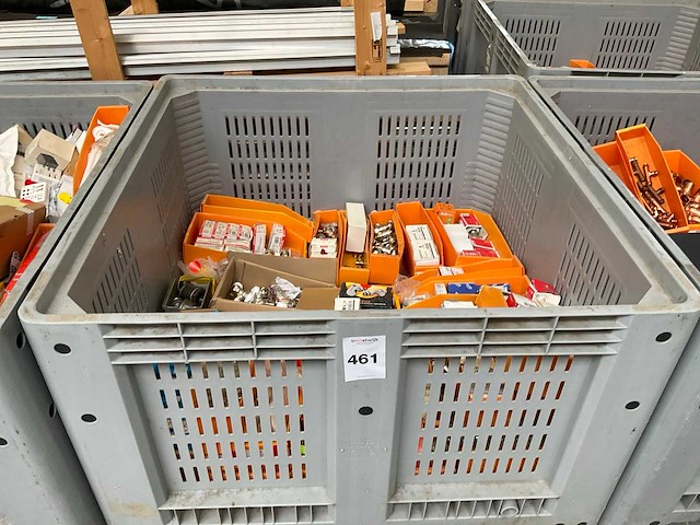 Partij cv installatiemateriaal - afbeelding 1 van  2