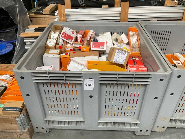 Partij cv installatiemateriaal - afbeelding 1 van  6