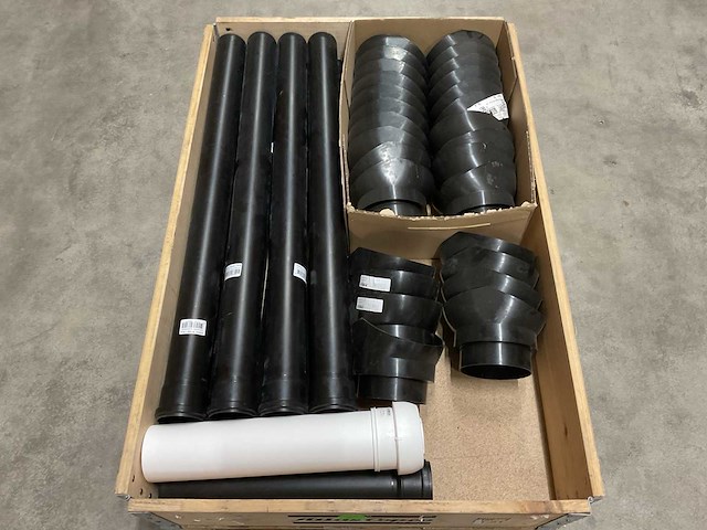 Partij cv-installatiemateriaal - afbeelding 1 van  6
