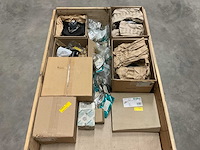 Partij cv-installatiemateriaal - afbeelding 1 van  9