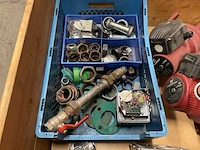 Partij cv-installatiemateriaal - afbeelding 2 van  10
