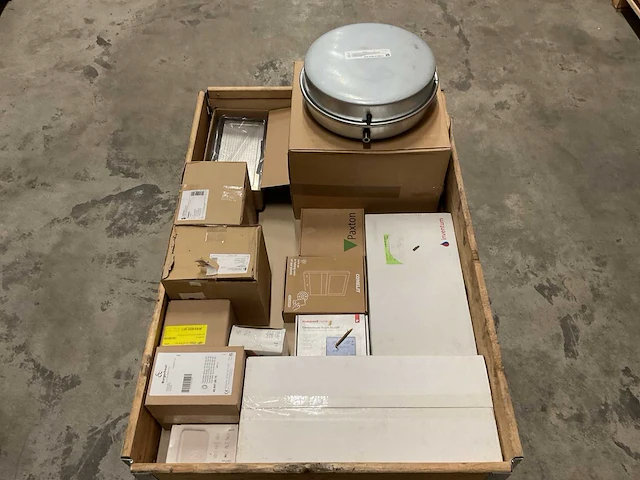 Partij cv-installatiemateriaal - afbeelding 1 van  14