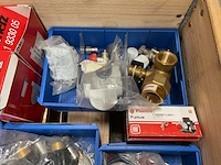 Partij cv-installatiemateriaal - afbeelding 2 van  11