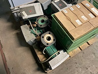 Partij cv-installatiematerialen - afbeelding 1 van  3