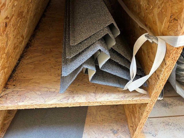 Partij dak benodigdheden - afbeelding 3 van  6