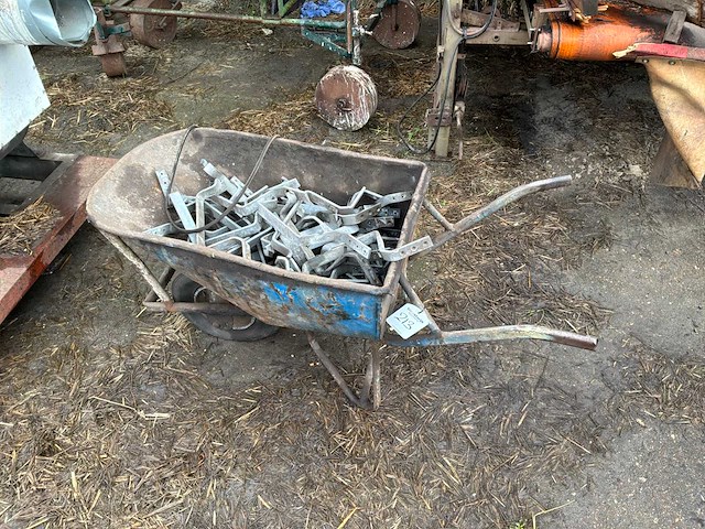 Partij dakgootsteunen - afbeelding 1 van  3