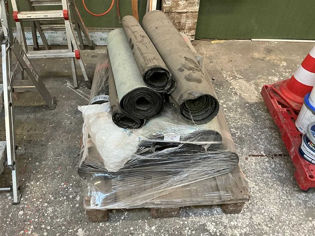 Partij dakmateriaal - afbeelding 2 van  4