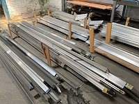 Partij dakmaterialen (25x) - afbeelding 1 van  6