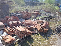 Partij dakpannen, stenen, lijmblokken etc. - afbeelding 2 van  9