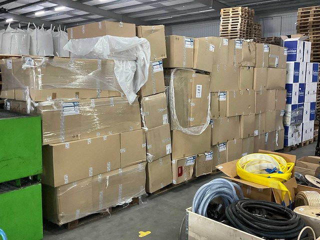 Partij dakplaat vul profielen (8 pallets) - afbeelding 4 van  7