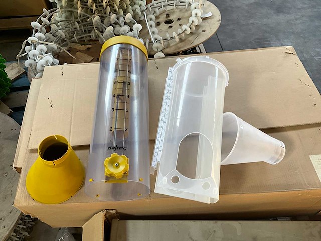 Partij daltec voerdoseerunits - afbeelding 1 van  8