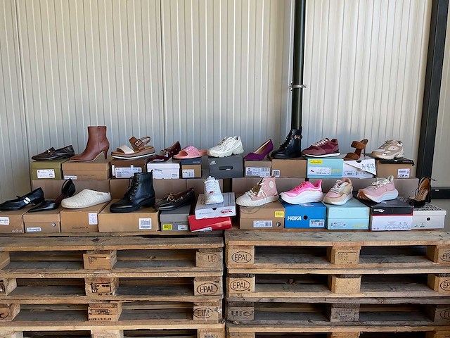 Partij dames schoenen (22x) - afbeelding 1 van  12