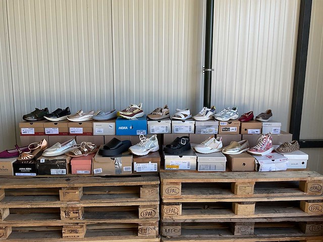 Partij dames schoenen (22x) - afbeelding 1 van  13