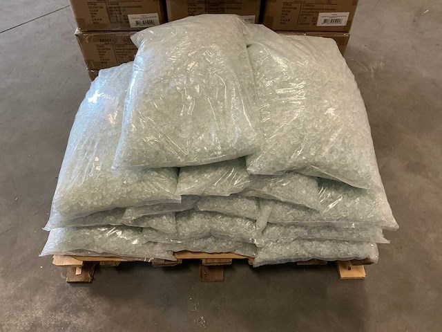 Partij deco glassbeads naturel 4-10mm 10kg per zak (14x) - afbeelding 2 van  2