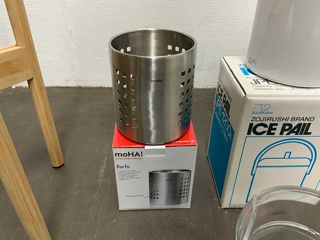 Partij decoratie artikelen - afbeelding 6 van  26