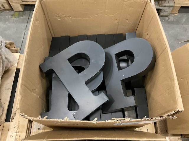 Partij decoratie letters, 6 pallets - afbeelding 8 van  16