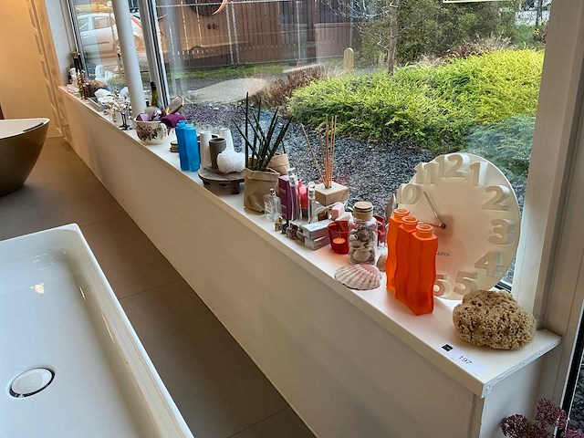 Partij decoratie materiaal - afbeelding 1 van  7