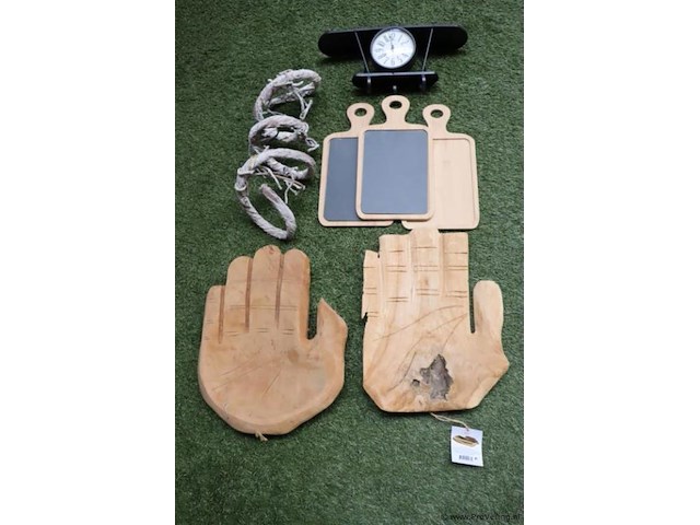 Partij decoratiemateriaal o.a. teak houten schalen (hand) & wandklok - afbeelding 1 van  8