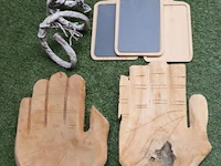 Partij decoratiemateriaal o.a. teak houten schalen (hand) & wandklok - afbeelding 1 van  8