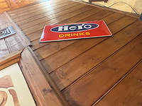 Partij decoratiemateriaal uit het café - afbeelding 11 van  12