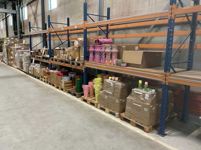 Partij decoratiemateriaal - afbeelding 1 van  35