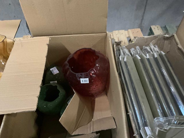 Partij decoratiemateriaal - afbeelding 20 van  35