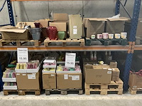 Partij decoratiemateriaal - afbeelding 30 van  35