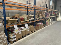 Partij decoratiemateriaal - afbeelding 31 van  35