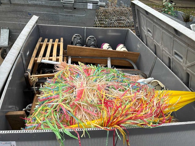 Partij decoratiemateriaal - afbeelding 4 van  6