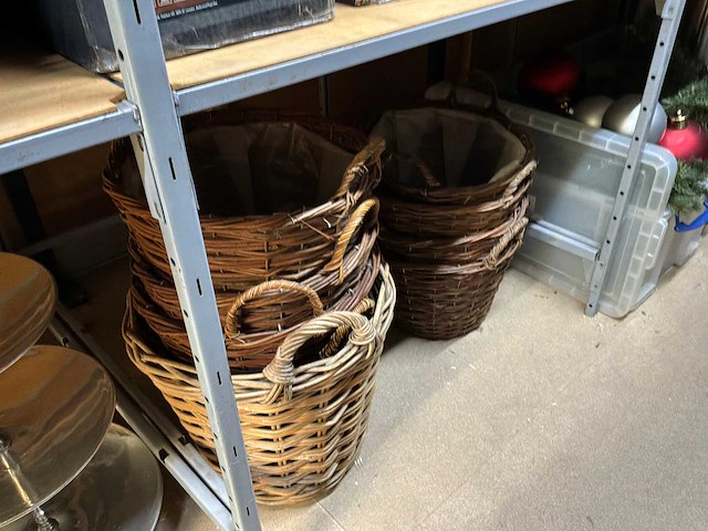 Partij decoratiemateriaal - afbeelding 10 van  46