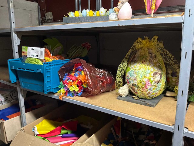 Partij decoratiemateriaal - afbeelding 21 van  46