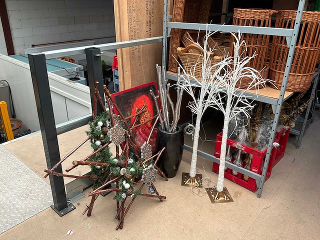 Partij decoratiemateriaal - afbeelding 12 van  46