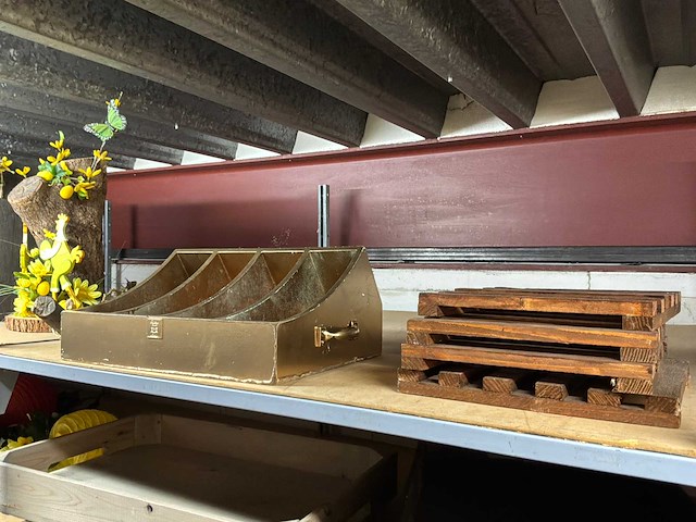 Partij decoratiemateriaal - afbeelding 29 van  46