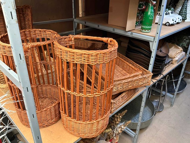 Partij decoratiemateriaal - afbeelding 42 van  46