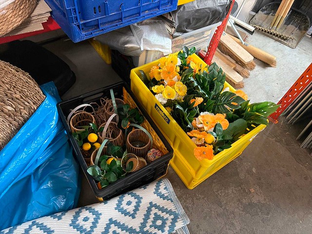 Partij decoratiemateriaal - afbeelding 7 van  10