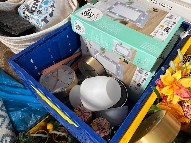 Partij decoratiemateriaal - afbeelding 10 van  10