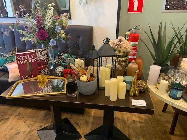 Partij decoratiemateriaal - afbeelding 2 van  3