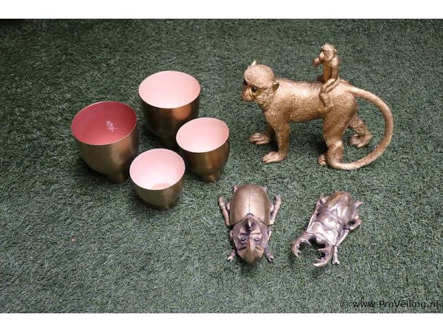 Partij decoratiemateriaal - afbeelding 1 van  5