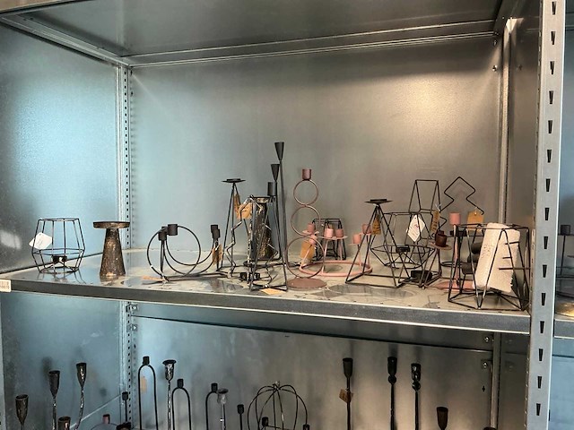 Partij decoratiematerialen - afbeelding 19 van  88