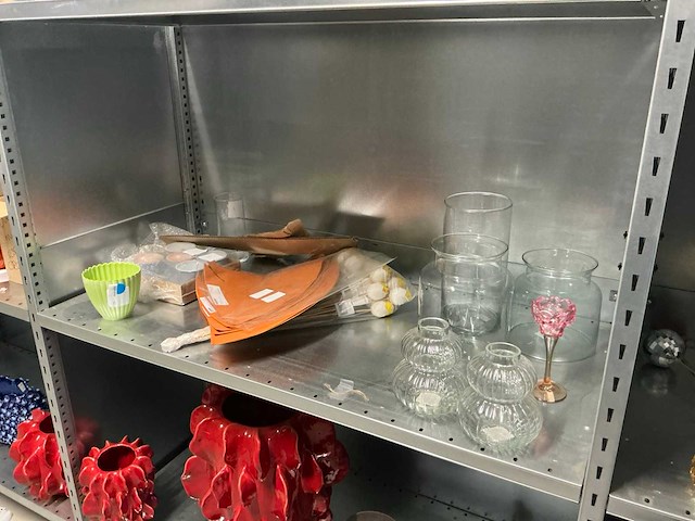 Partij decoratiematerialen - afbeelding 39 van  88