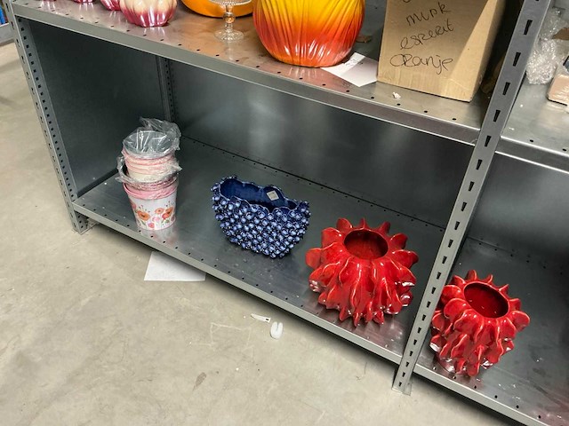 Partij decoratiematerialen - afbeelding 43 van  88