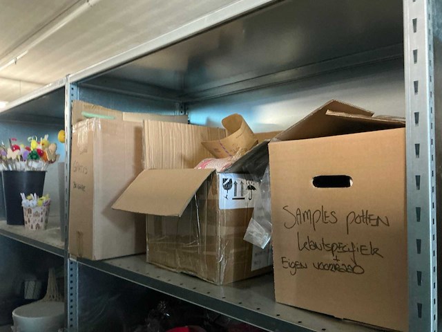 Partij decoratiematerialen - afbeelding 60 van  88