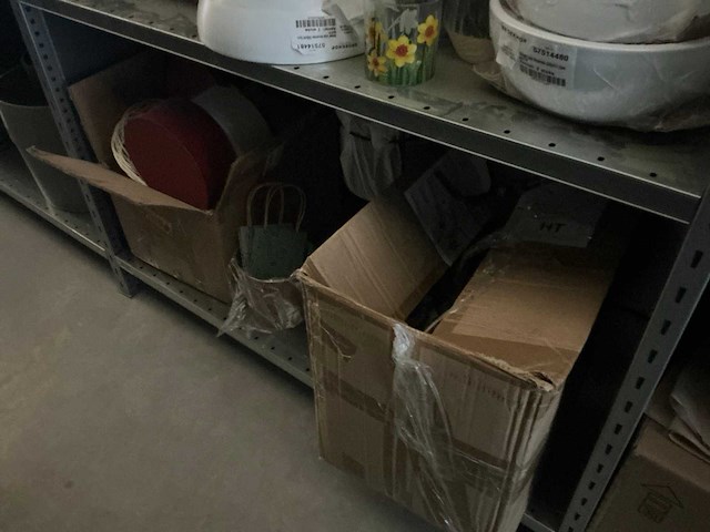 Partij decoratiematerialen - afbeelding 65 van  88