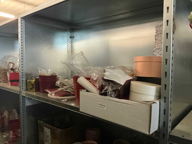 Partij decoratiematerialen - afbeelding 66 van  88