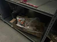 Partij decoratiematerialen - afbeelding 72 van  88