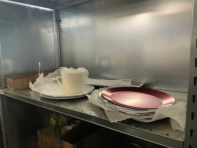 Partij decoratiematerialen - afbeelding 73 van  88