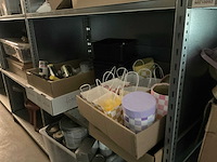 Partij decoratiematerialen - afbeelding 81 van  88