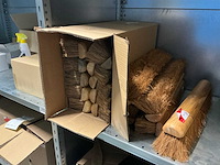 Partij decoratiematerialen - afbeelding 87 van  88