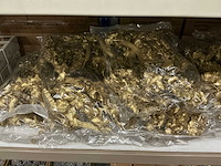 Partij decoratieve gouden takken (14 verpakkingen) - afbeelding 2 van  3