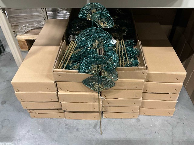 Partij decoratieve takken 71cm (264x) - afbeelding 1 van  5